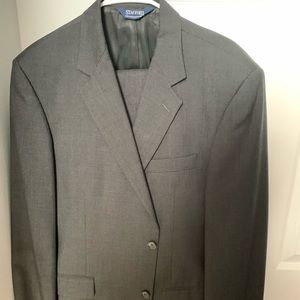 Stafford charcoal Gray 2 button suit